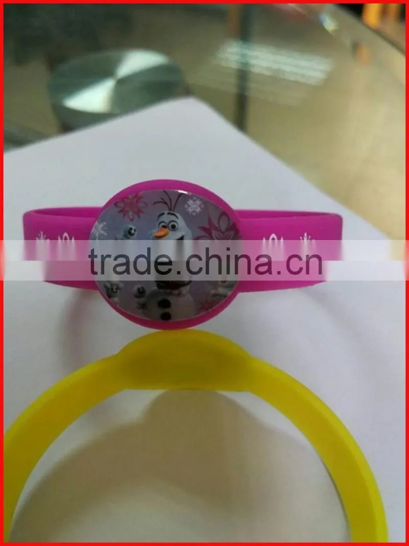Waterproof kids wrist bracelet silicone watch