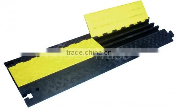 China Best Left Corner Rubber Cable Protector 5Channels corner