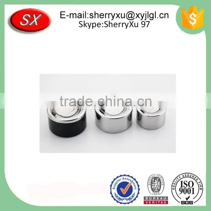 China factory customized Hotel rould metal Ashtray, Cigar Ashtray Ash Bin , Tobacco Jar