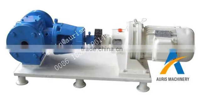 Hot chocolate paste transfer pump