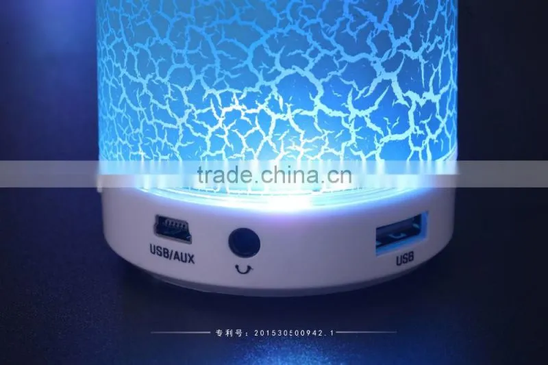 RGKNSE High Quality LED Speaker 300mAh Wireless Bluetooth Speaker with LED Light Brass mini Speaker
