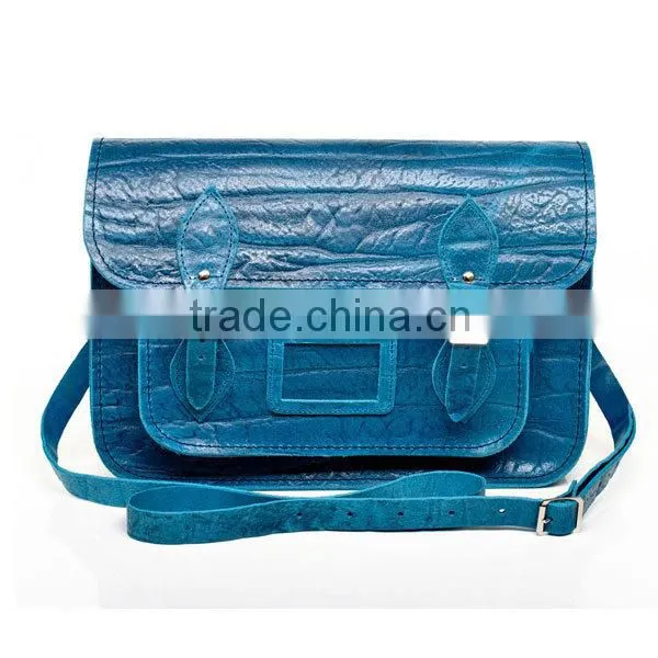 Hot selling free patterns for leather bags best messenger bag for college