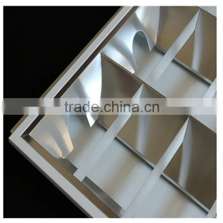 Mirror parabolic louver fitting
