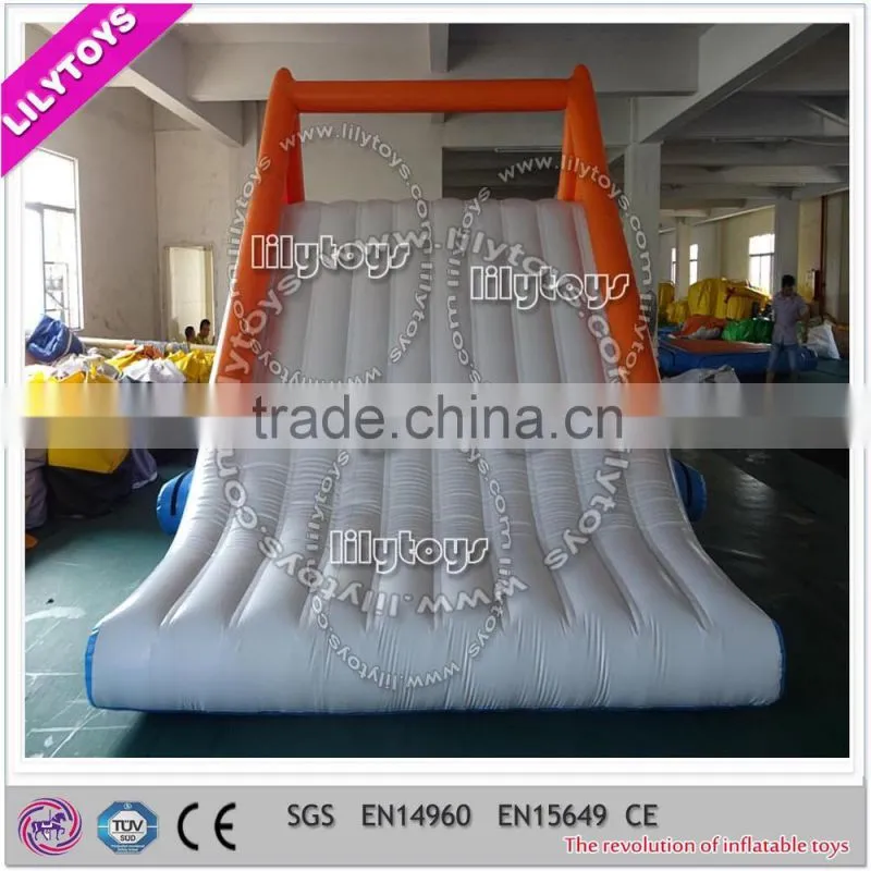 New design giant inflatable water toys,commercial inflatable floating water park equipment ,inflatable house for water games