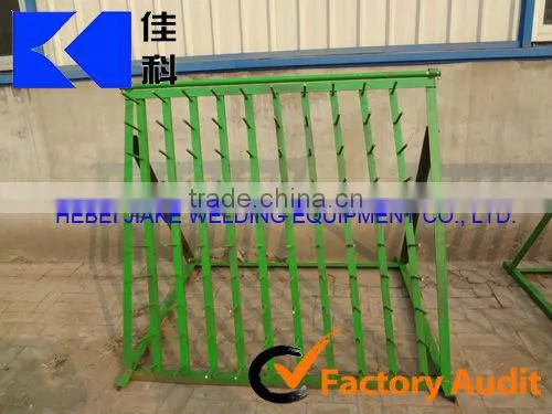 Sell low price Electric Wire Welded Mesh Machine in russia