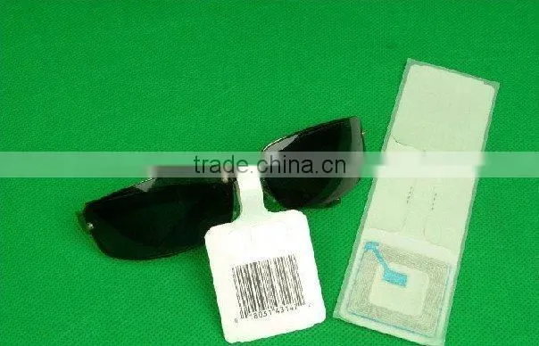 High Quality Customized barcode eas 8.2mhz /High-sensitive EAS RF anti-theft soft labels for glasses and plastics items XLD-R02