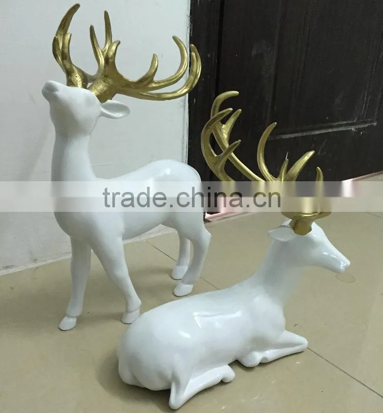Polyresin Christmas reindeer sculpture