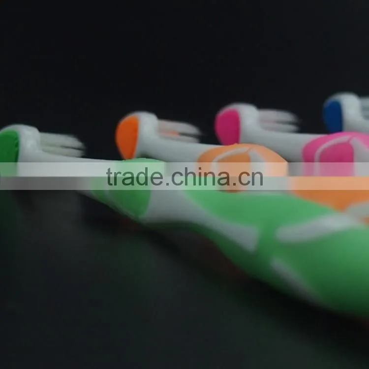 Wholesale nylon bristle YangZhou manufacturer hoome use long handle adult toothbrush