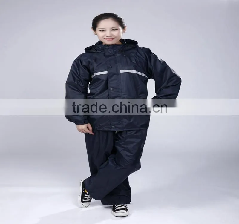 YANLI 100%waterproof,190T polyester fabric adults raincoat reflective stpire raincoats