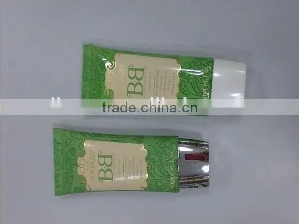 Plastic cosmetic container with silver metalized screw on cap for skin care packaging