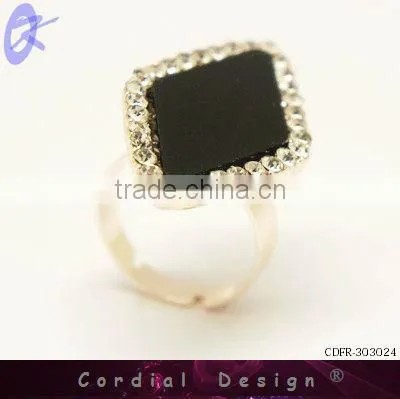 hot sale wholesale diamond pattern colour rhinestone ring