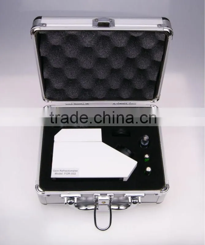 Portable and Accuracy of 0.002 Gem Refractometer in Shenzhen