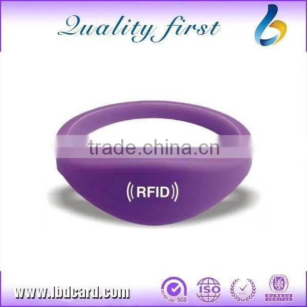 Waterproof Ntag213 Silicone Bracelets 13.56MHz Wristbands