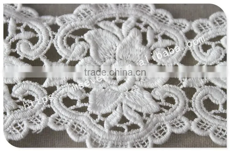 New arrival polyester water soluble embroidery saree lace and border wholesale