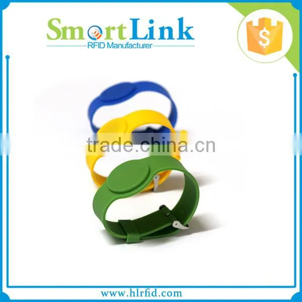 Wholesale Sports Bracelet Cheap Smart Wristbands Activity Tracker/ rfid silicon watches