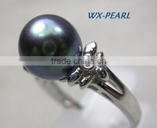Black tihitian pearl ring with diamond and silver ring