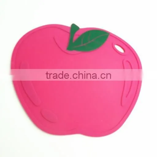 16139 apple shape unti-skidding table silicone mat