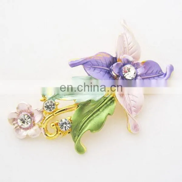 Ally express fashion jewelry party accessory personalized diamond three flowers and crystal rhinestone brooch