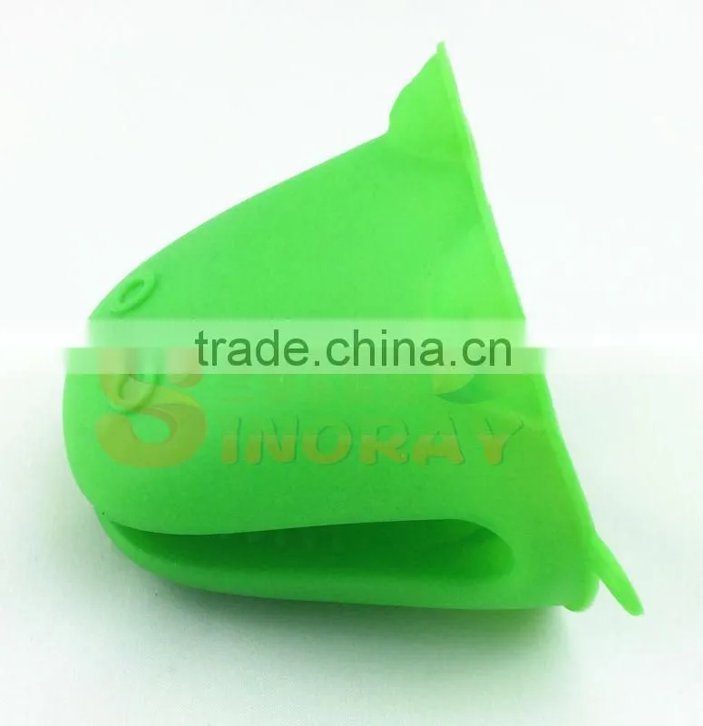 Environmental & Durable Silicone Rubber Oven Mitts