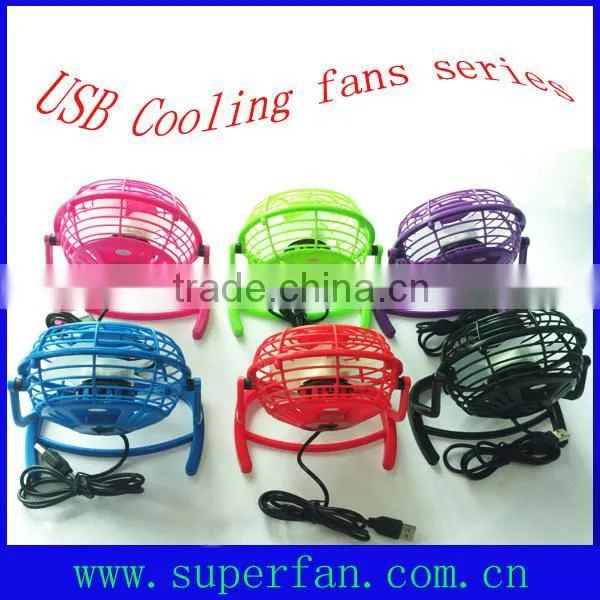 Mini desk fan with USB connection