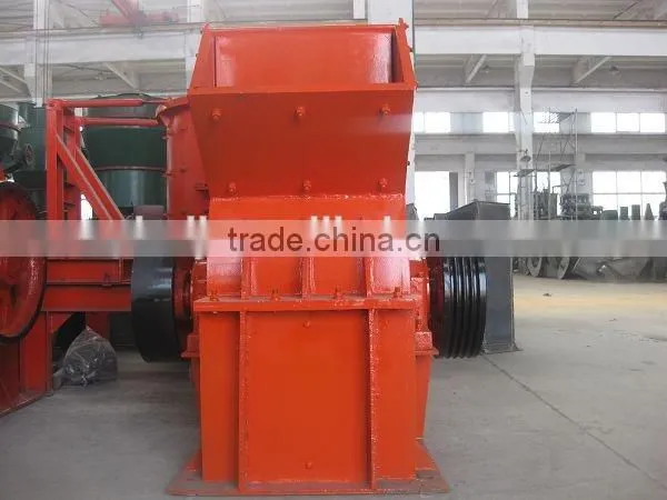 Industrial hammer crusher for construction waste crushing