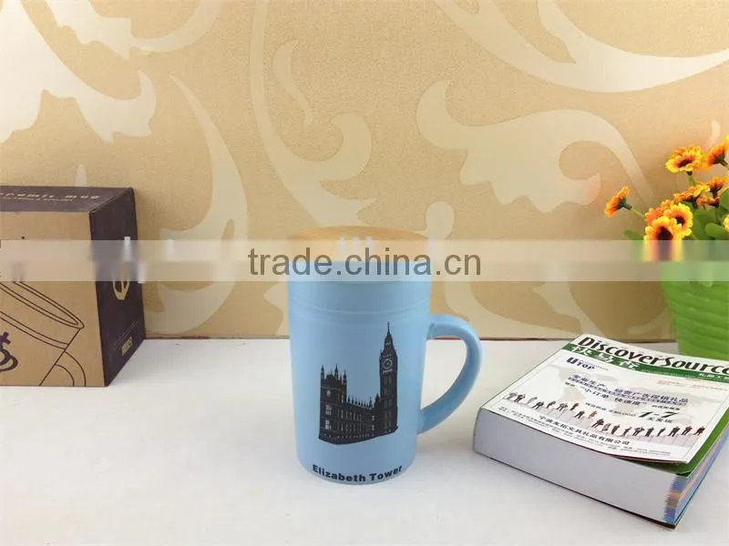 color glazed ceramic souvenir mug with bamboowood lid