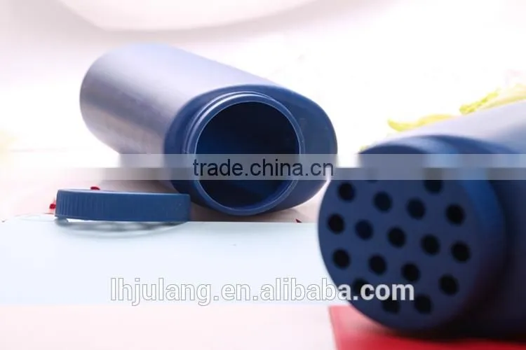 Wholesale Plastic salt spreader/Useful Plastic Salt canister