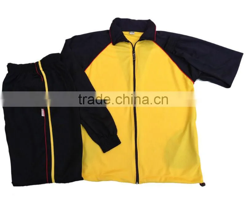 2014 Professional custom design track suit / Pakistani Track Suit