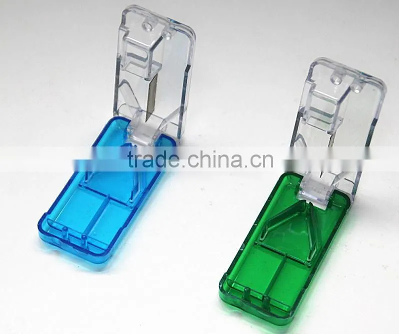 Plastic pill crusher