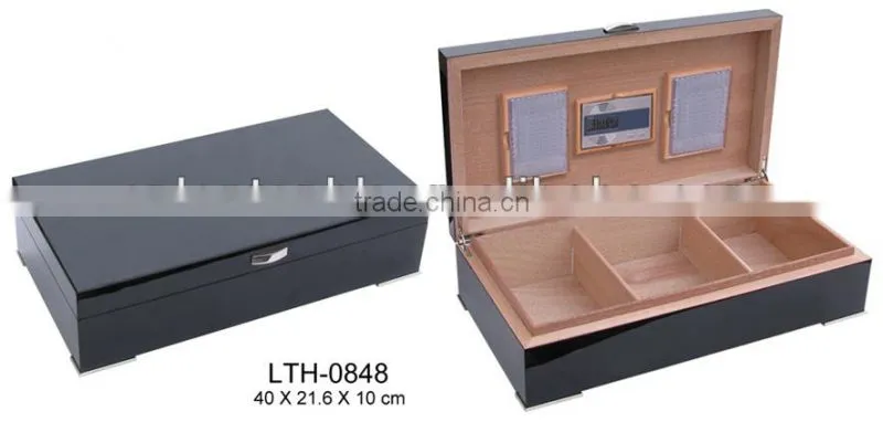 75CT black cigar case wooden