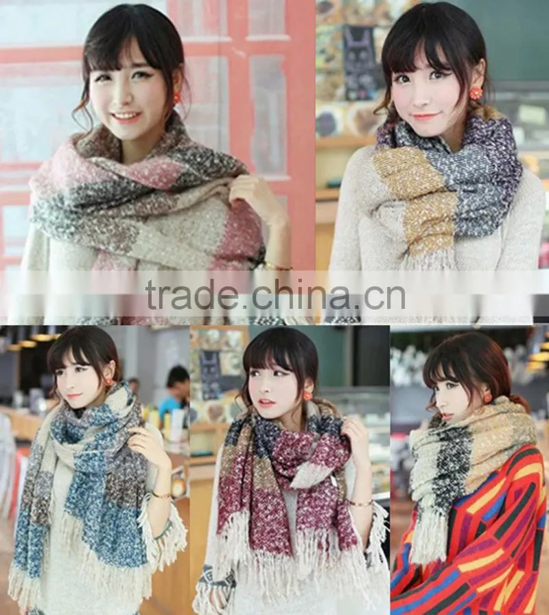 81310125 varicolored grid scarf