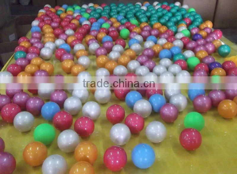 Colorful Wooden balls for Christmas decoration