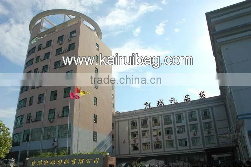 2015 new dsign printing white paper gift bags with ribbon handles