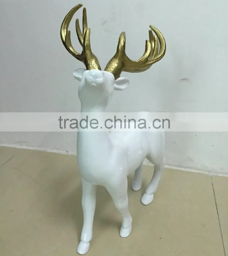 Polyresin deer figure decoration
