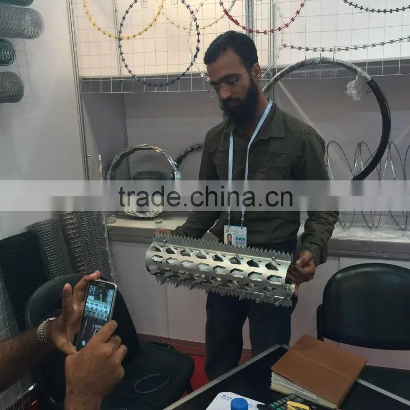 Barbed razor wire BTO-22 barbed tape concertina price