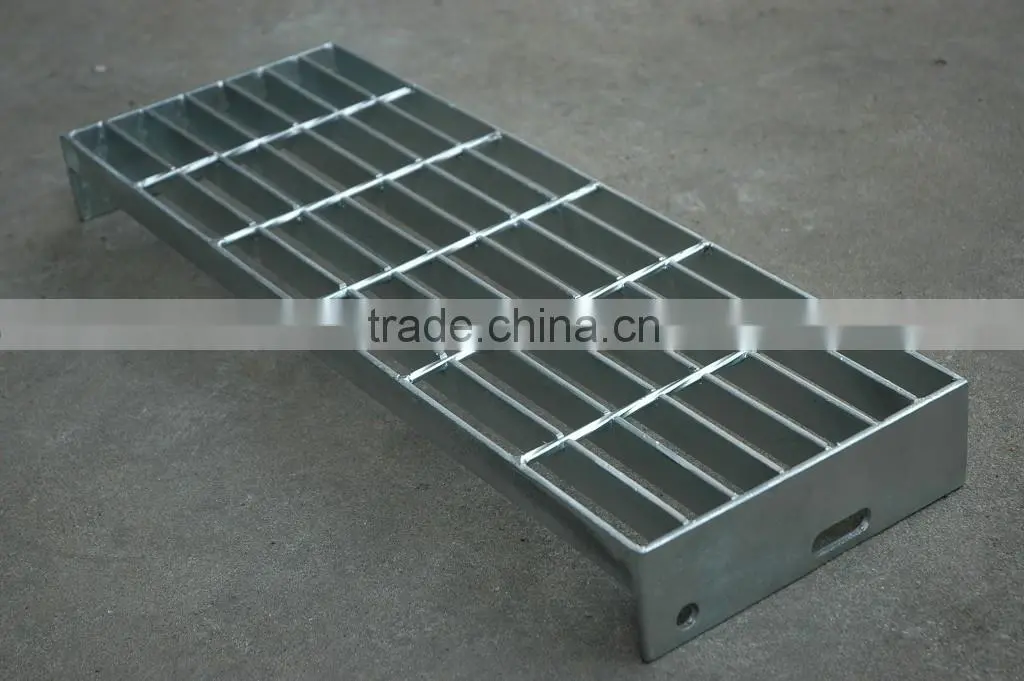 Galvanized Stair Treads with Anti Slip Nosing