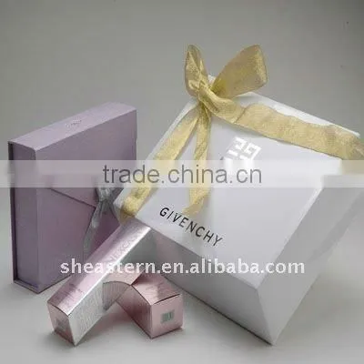 Customized paper box with ribbon