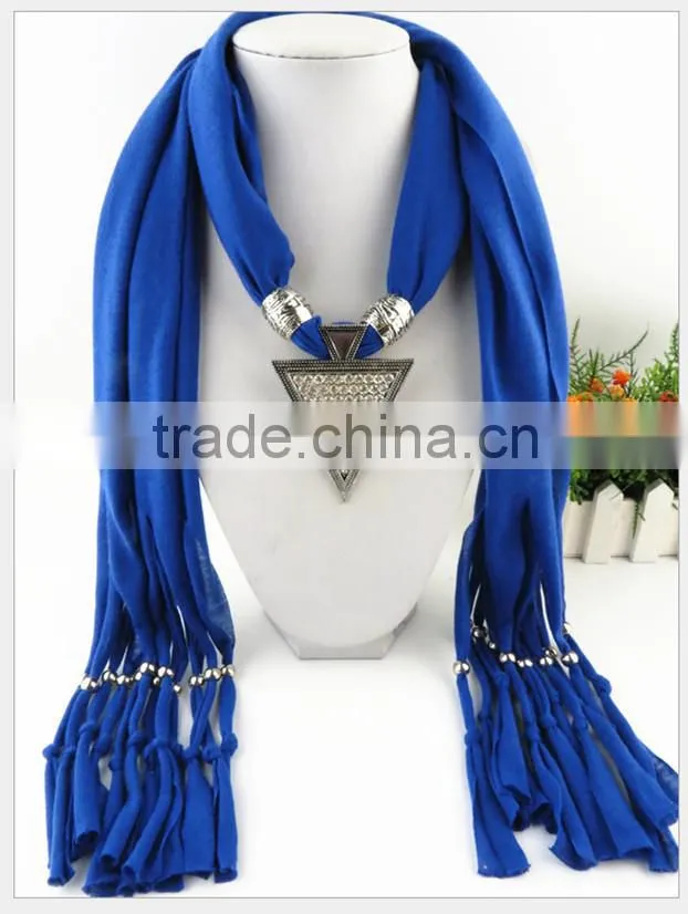 2015 Lovely new arrival hot selling ladies' scarf brand big cotton lady scarf Full diamond triangle alloy pendant jewelry scarf