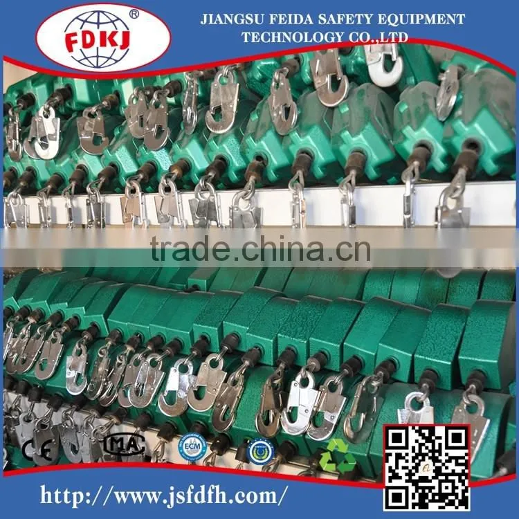 Wire rope fall arrester, retractable fall arrester