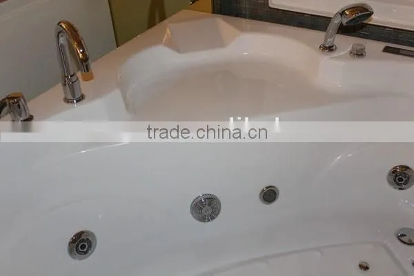 2016 acrylic bath tub bathing massage whirlpool Made in China Q368N
