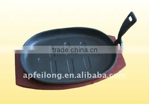 cast iron fry pan with handle