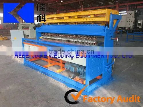 2016 Advanced sports ground welded mesh fence machine