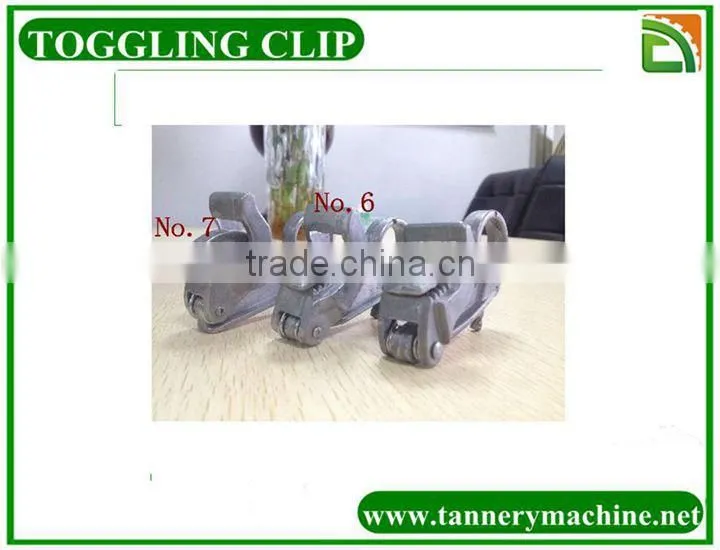 toggling clips in plastic