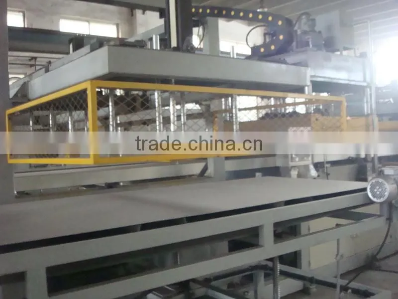 Double worktables PS fully automatic vacuum forming machine
