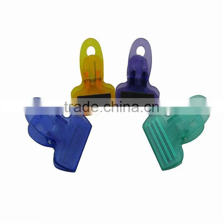 Trade assurance colorful magnetic plastic spring clip