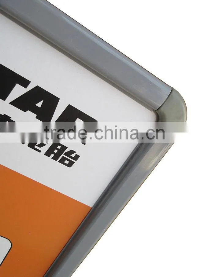 Snap Poster Frame