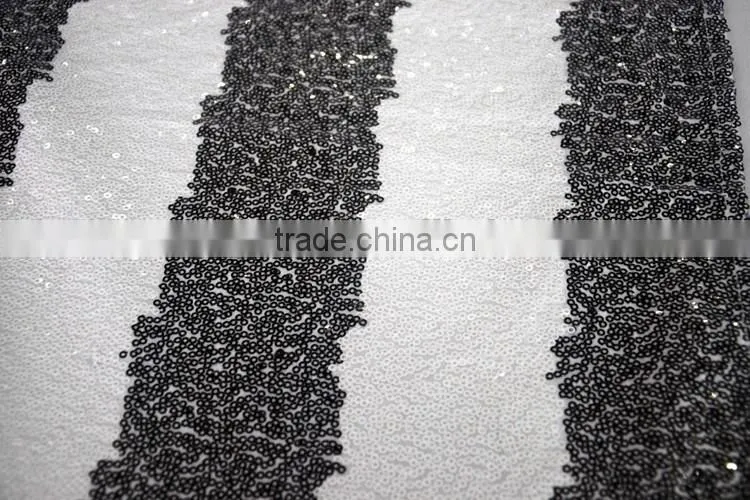 100%Polyester black stripe sequin table runner cheap table runners
