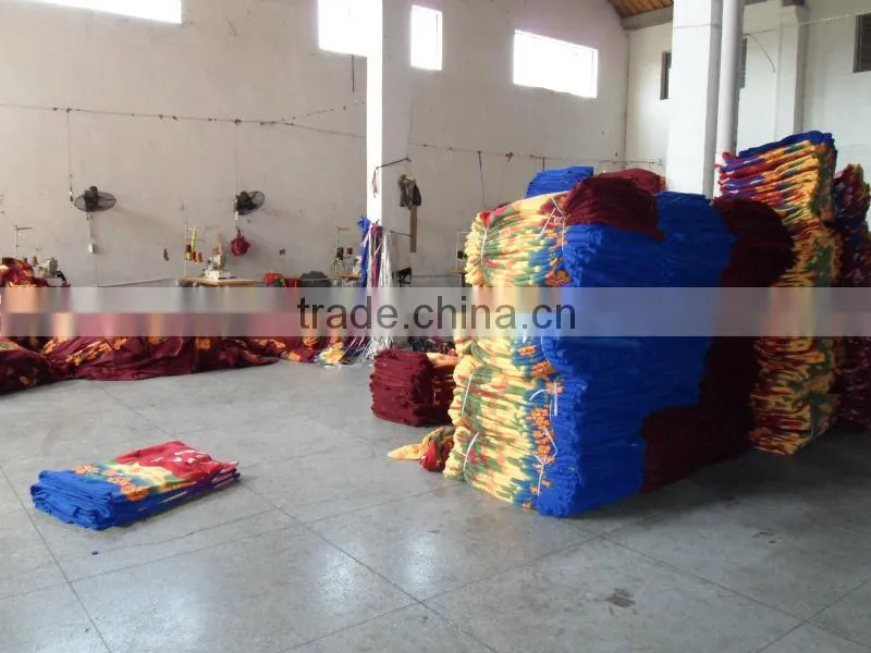 Emboss polyester velvet bedsheet with pillow cover