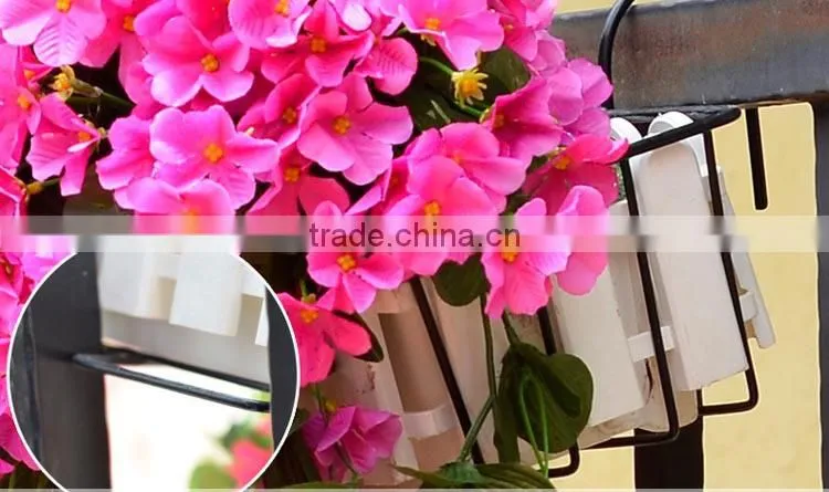 Decorative artificial flower garland for hotel