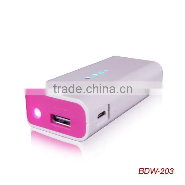 Universal Mini Power Bank 5600mAh with CE and ROHS Certification